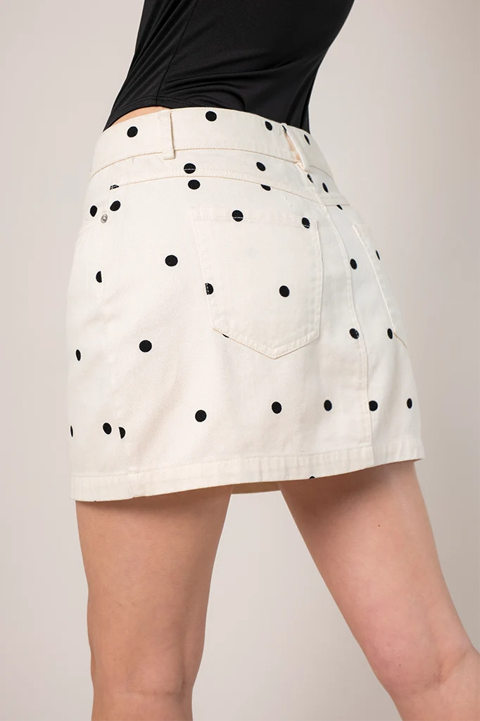 FALDA CORTA B-C 9107 - Kliquea