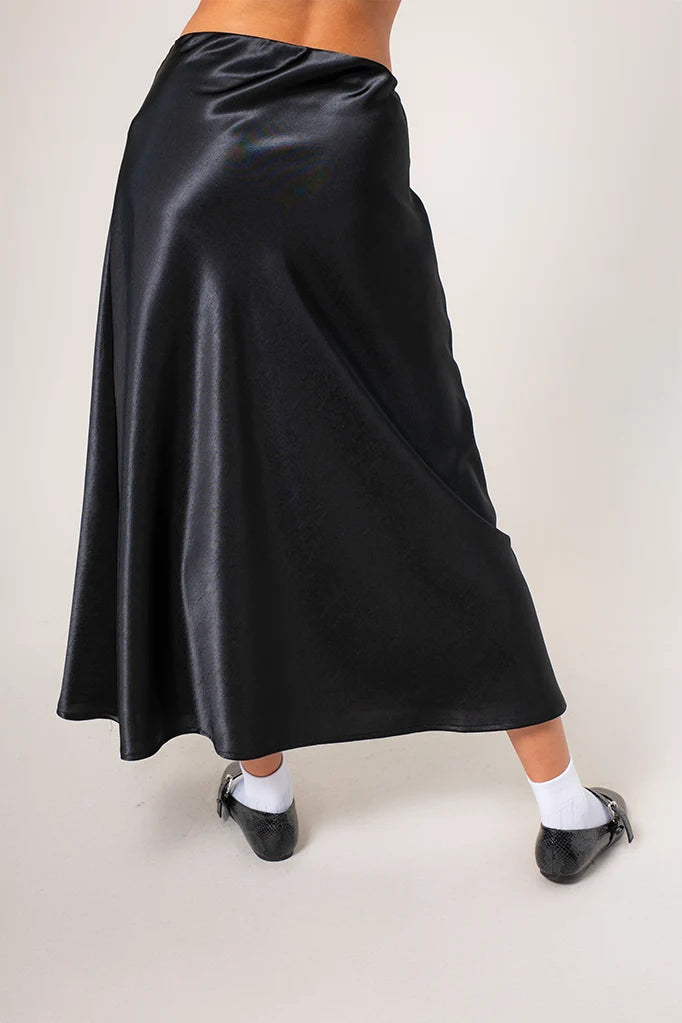 FALDA MIDI SATIN B-M 8557.
