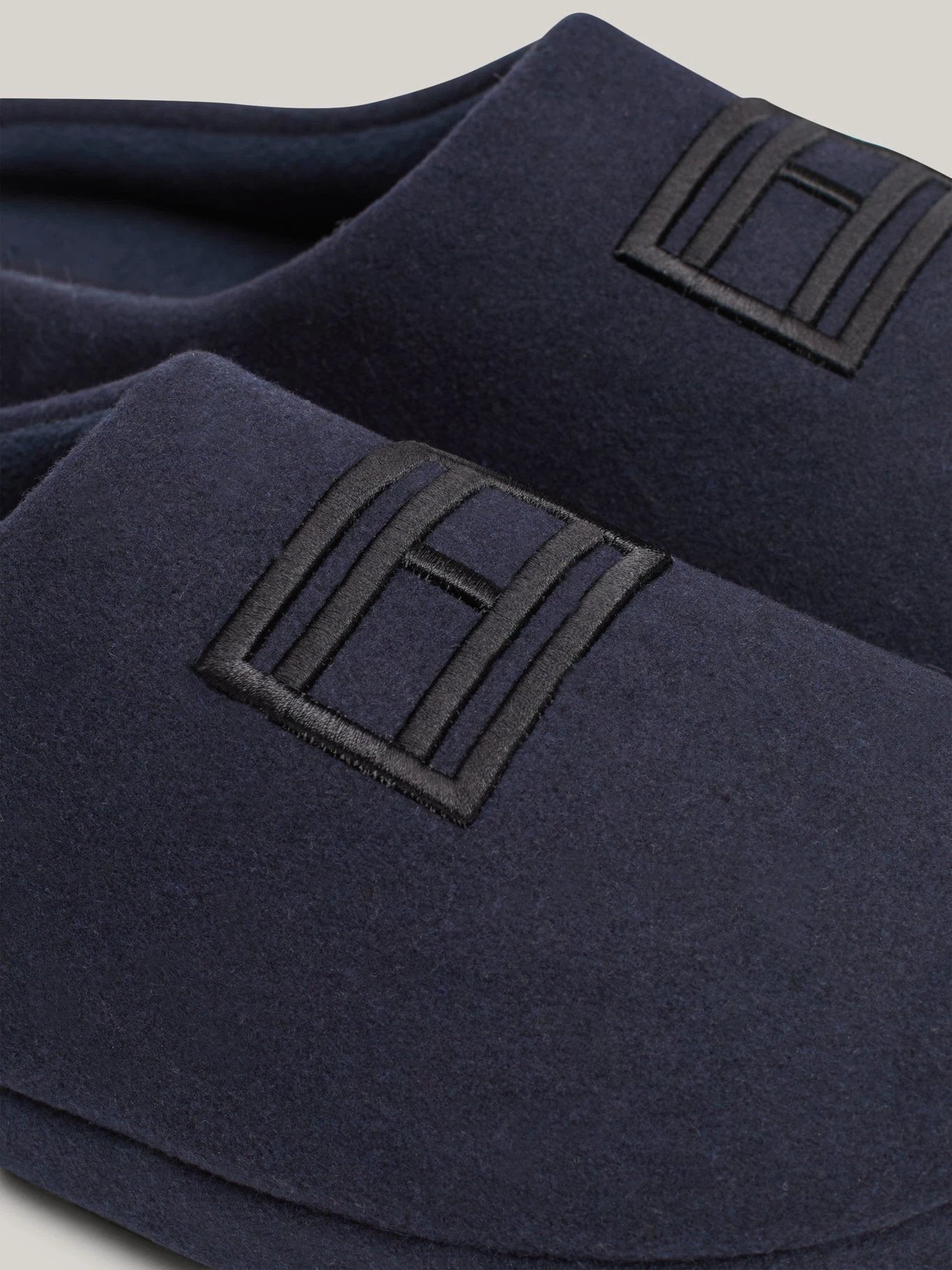 Pantuflas Tommy Hilfiger Para Caballeros by Tommy Hilfiger