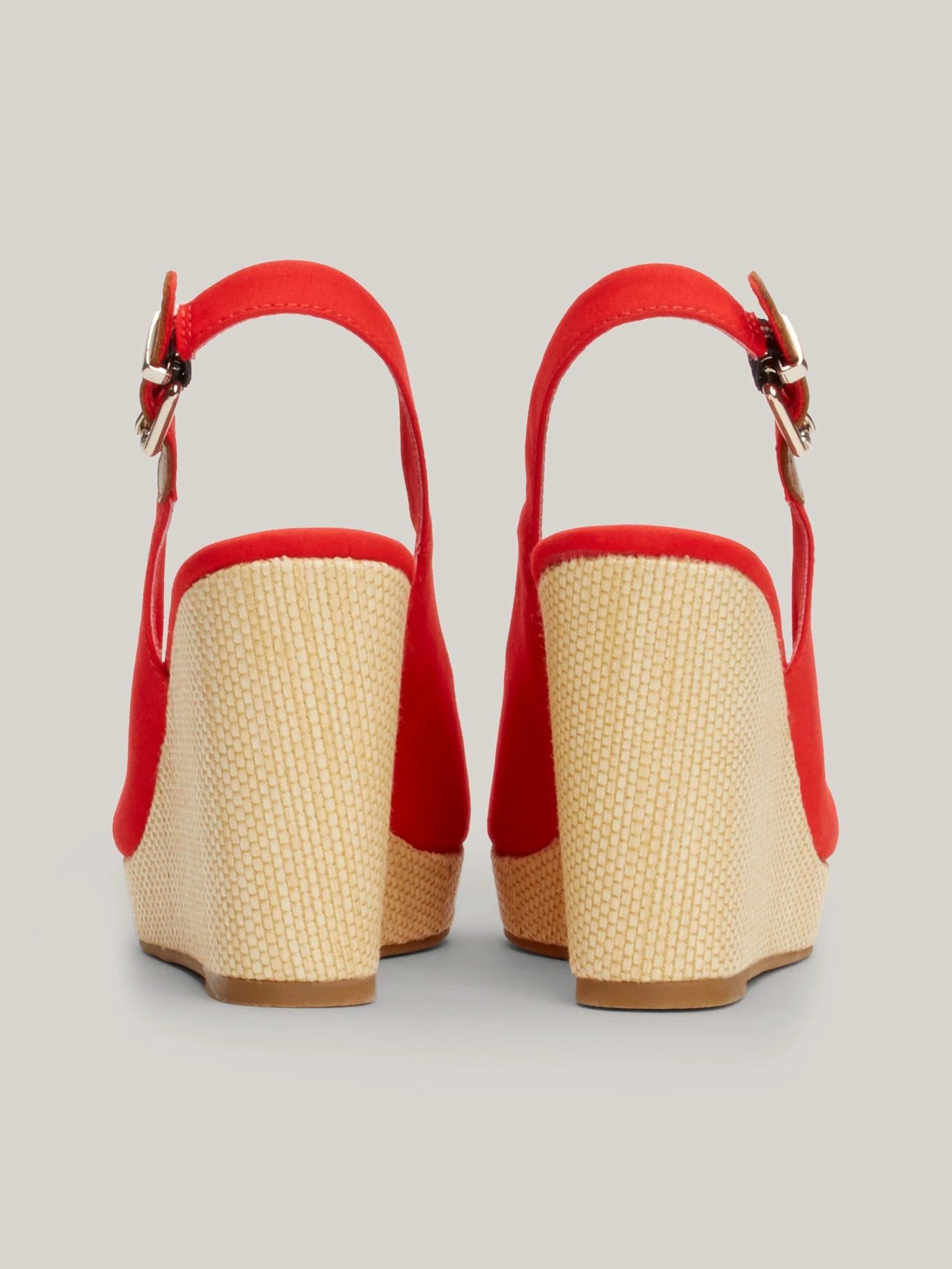 Sandalias Tommy Hilfiger P/ Damas by Tommy Hilfiger