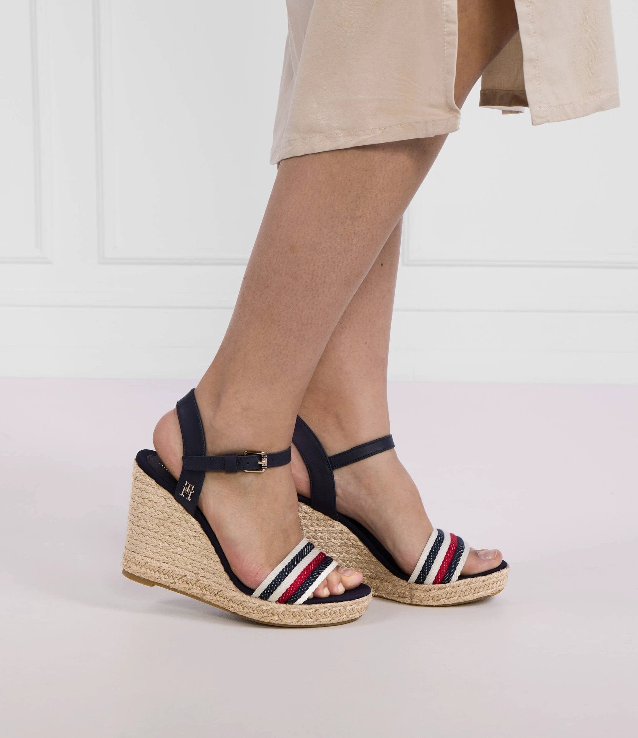 Sandalias Tommy Hilfiger Para Damas by Tommy Hilfiger