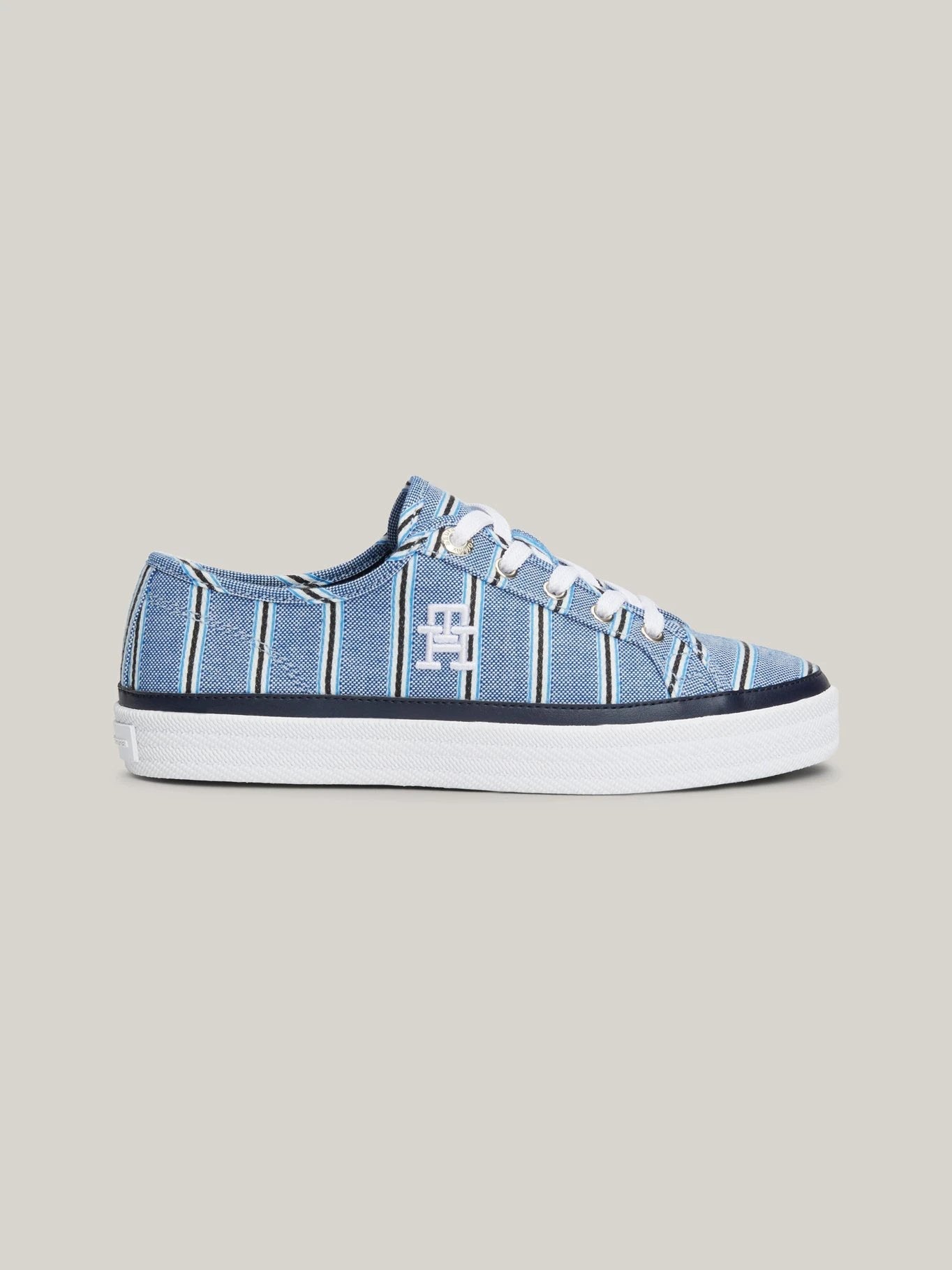 Tenis Tommy Hilfiger Para Damas by Tommy Hilfiger