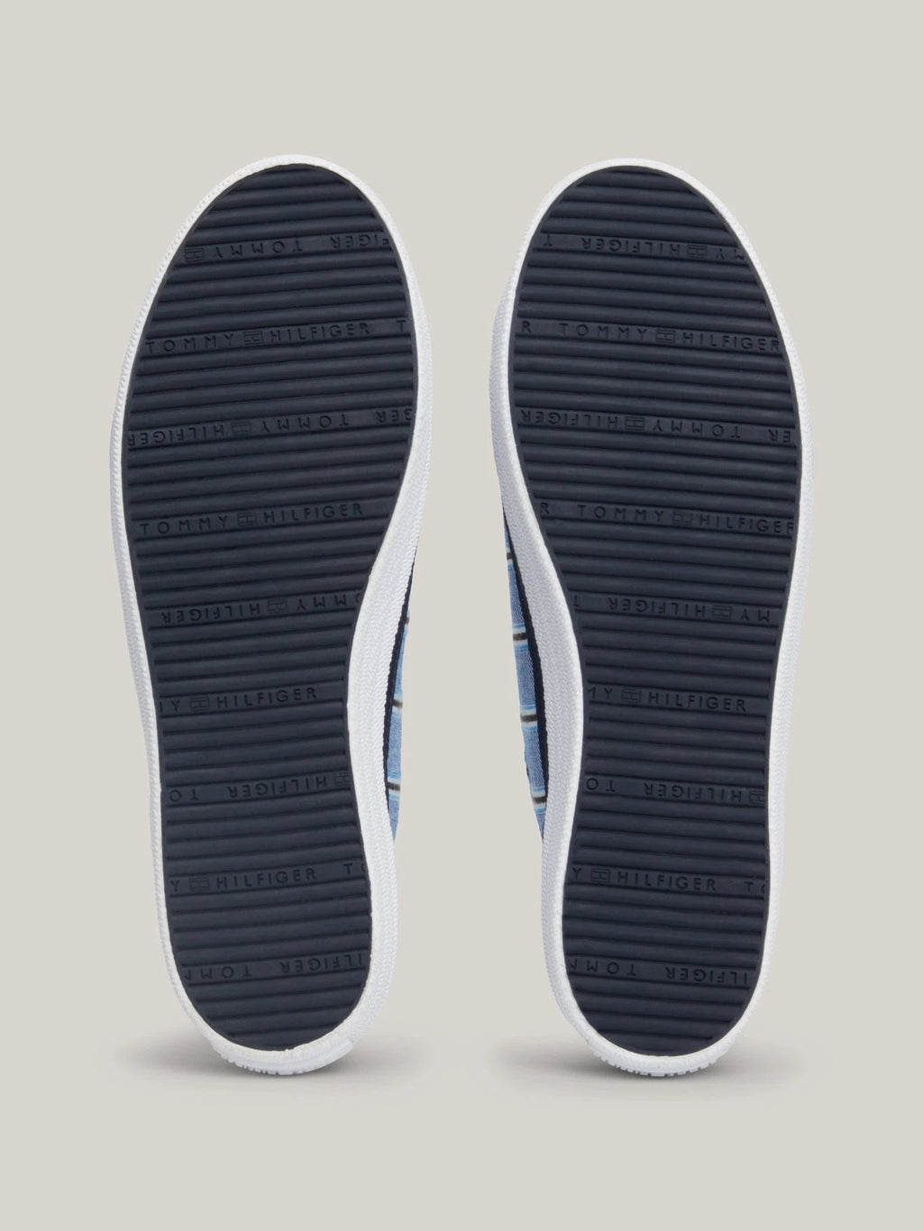 Tenis Tommy Hilfiger Para Damas by Tommy Hilfiger