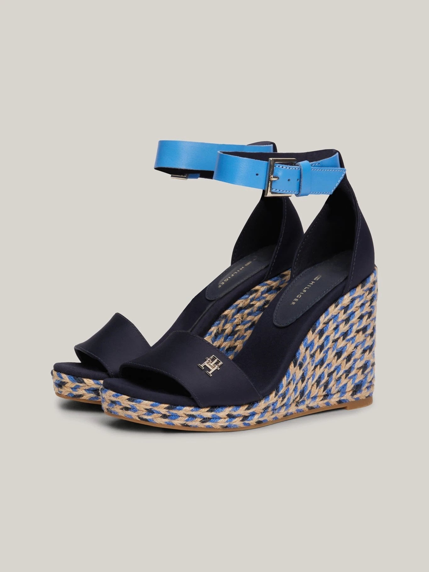 Sandalias Tommy Hilfiger P/ Damas by Tommy Hilfiger