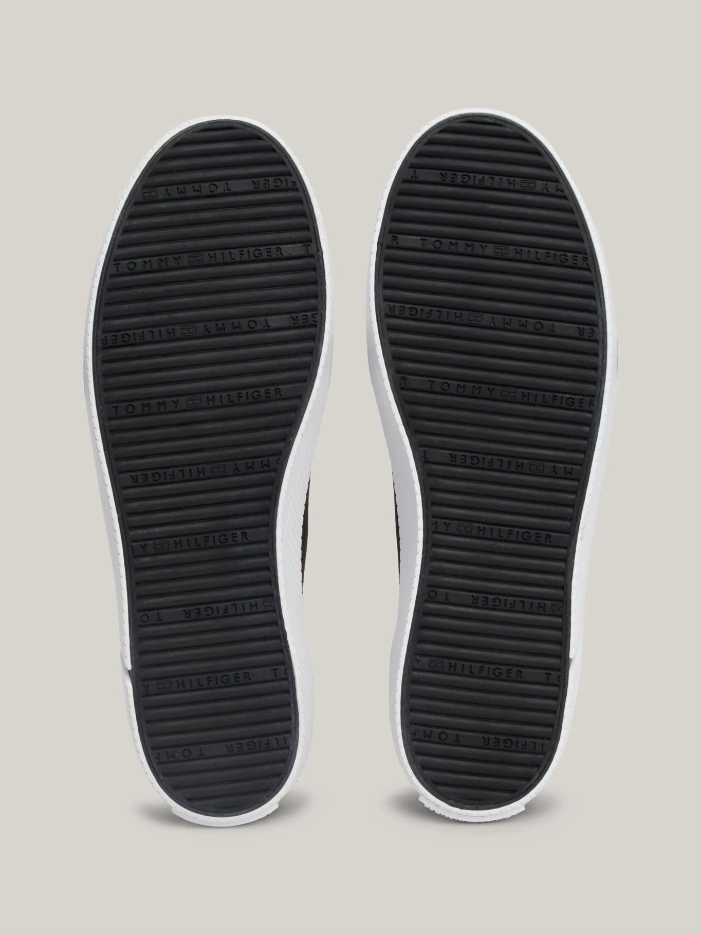 Tenis Tommy Hilfiger Para Damas by Tommy Hilfiger