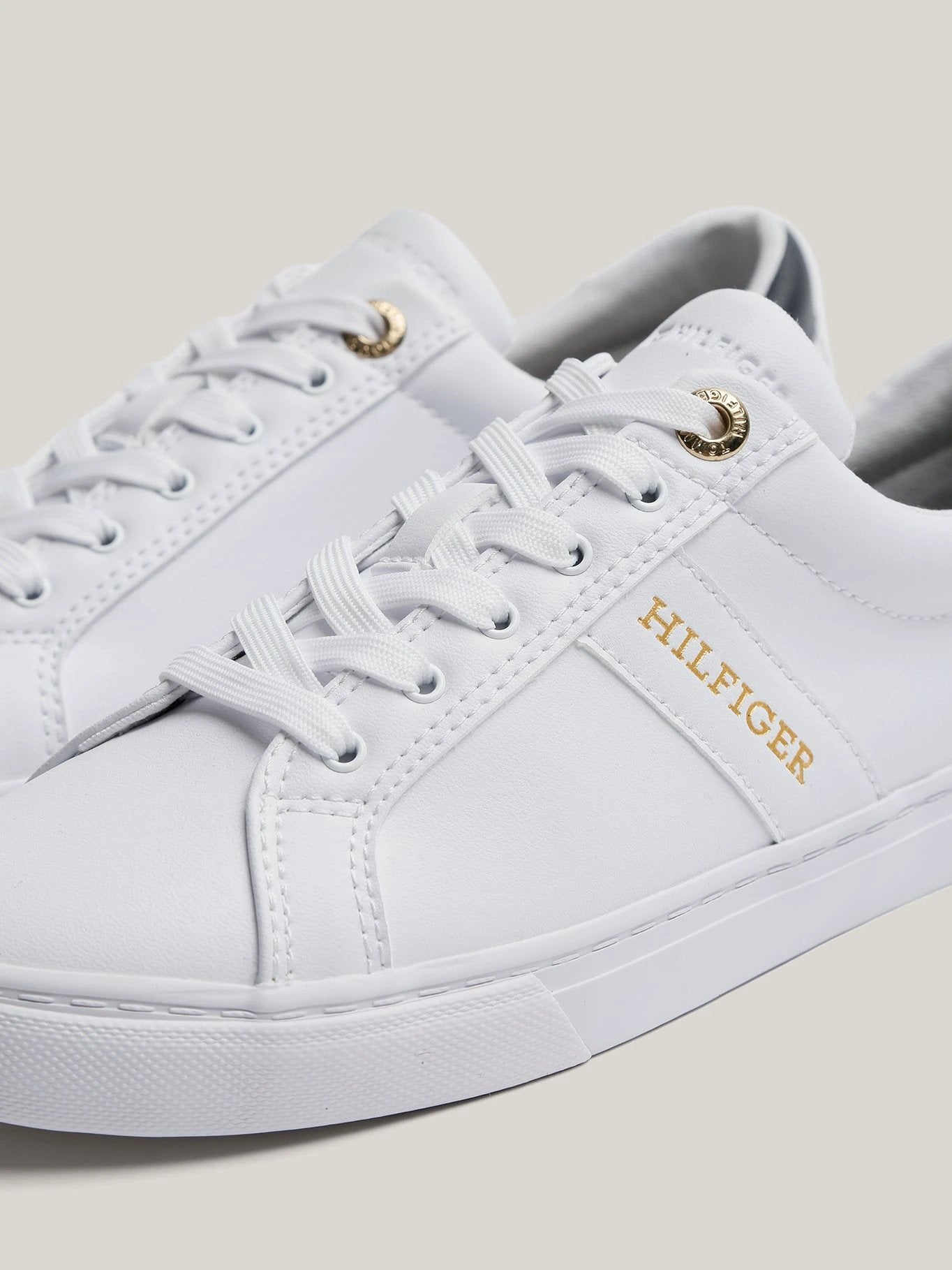 Tenis Tommy Hilfiger Para Damas by Tommy Hilfiger