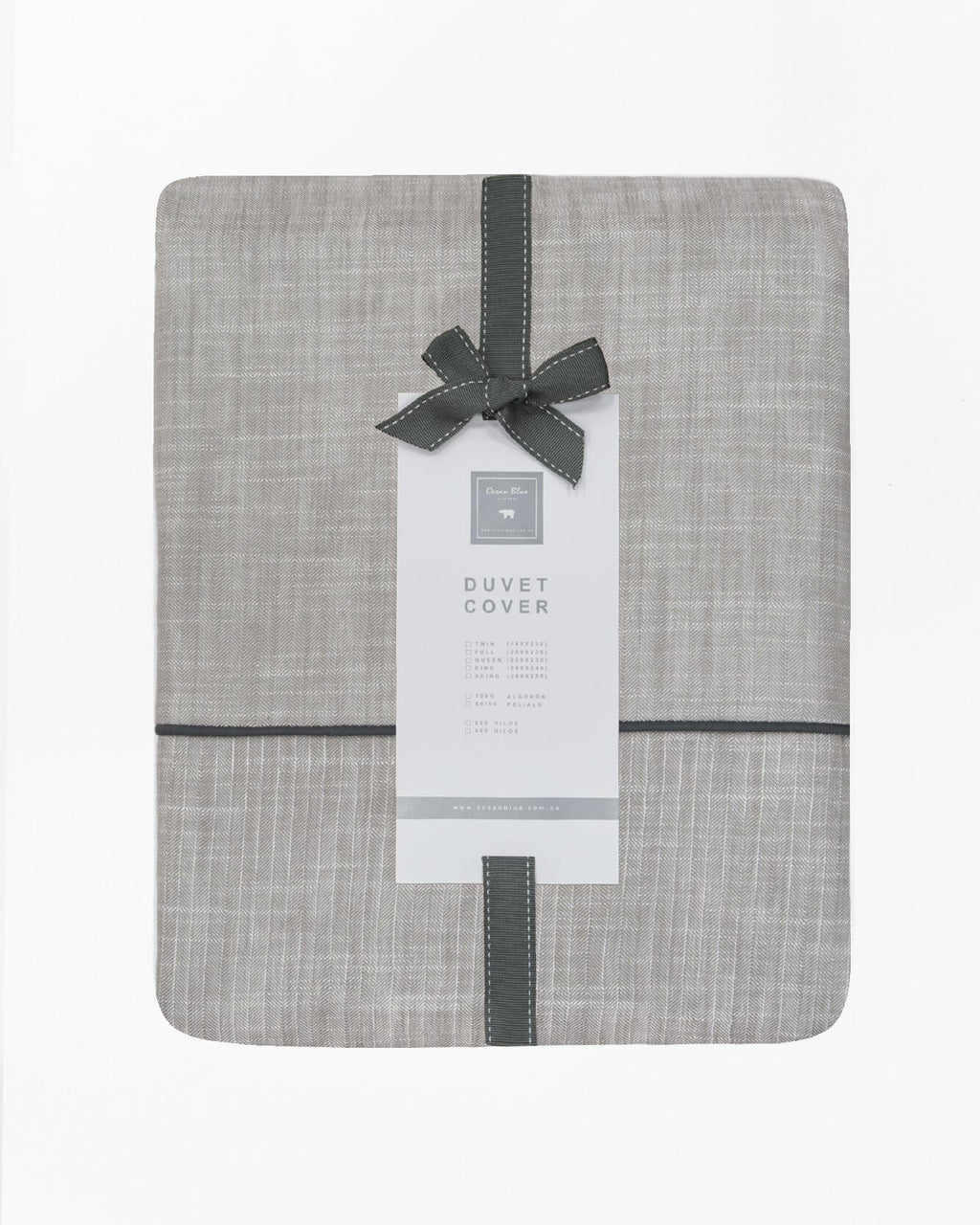 Elegant Set Duvet Girón with a soft, sophisticated design in a balanced polyester-cotton blend, perfect for your bedroom.