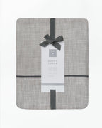 Elegant Set Duvet Girón with a soft, sophisticated design in a balanced polyester-cotton blend, perfect for your bedroom.