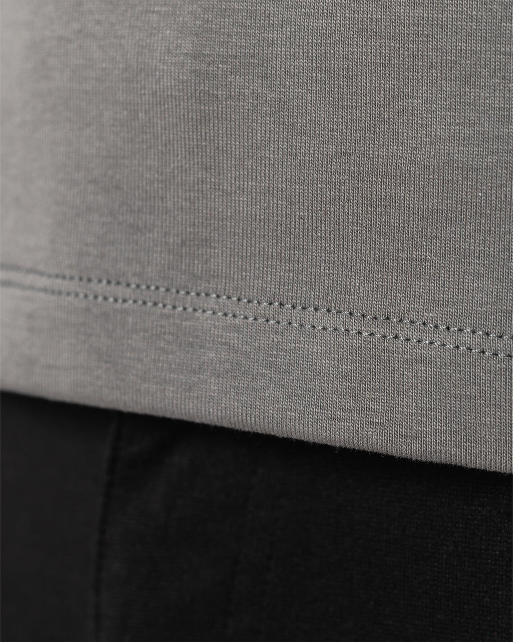 gris plomo