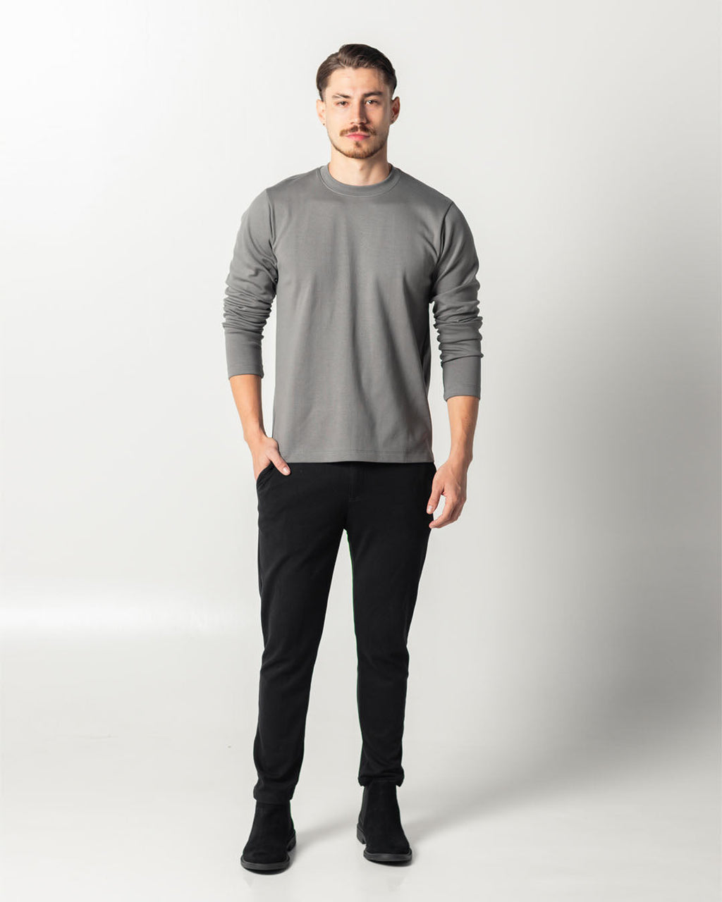 gris plomo