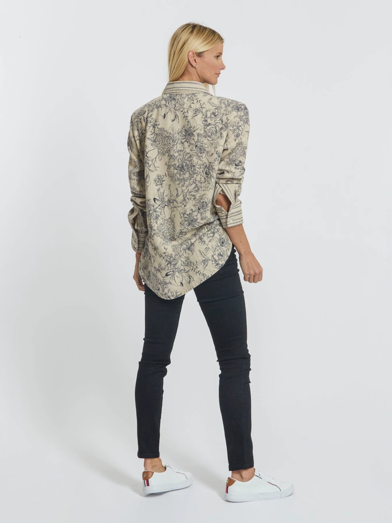 Camisa Tommy Hilfiger Mangas Largas Estampada Para Damas by Tommy Hilfiger