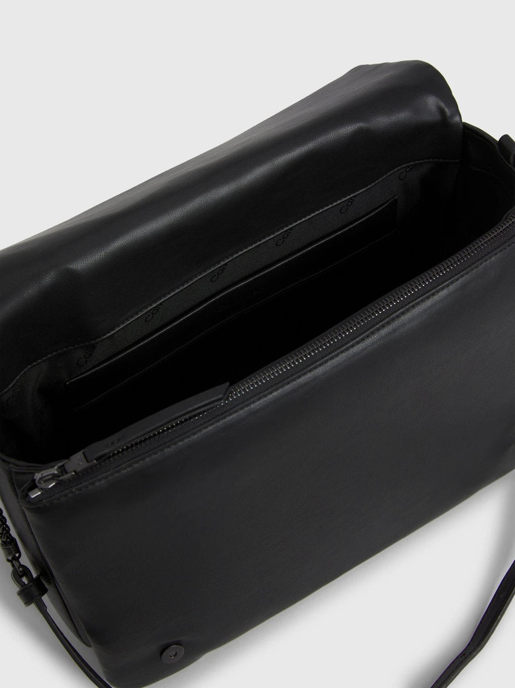 Cartera Calvin Klein Para Damas by Calvin Klein