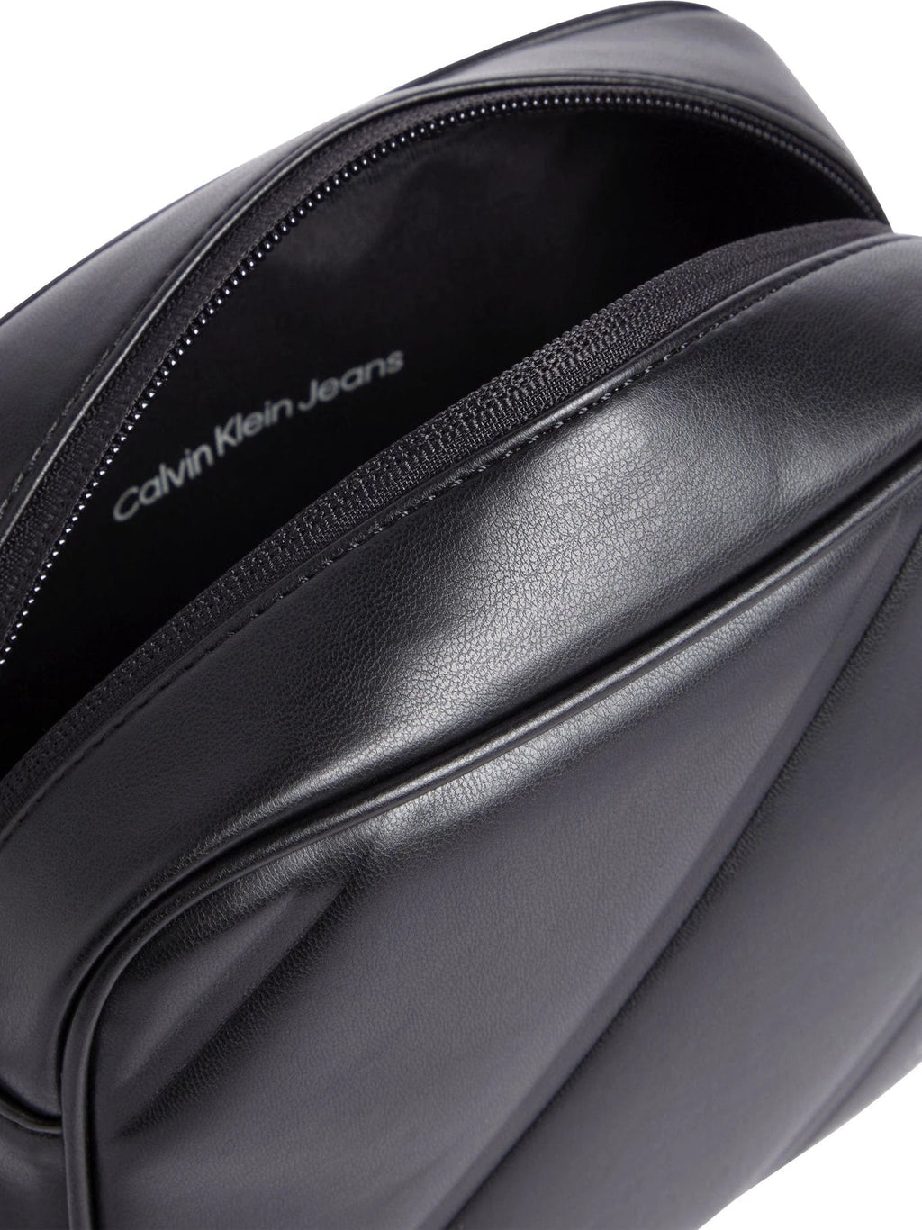 Cartera Calvin Klein Para Damas by Calvin Klein