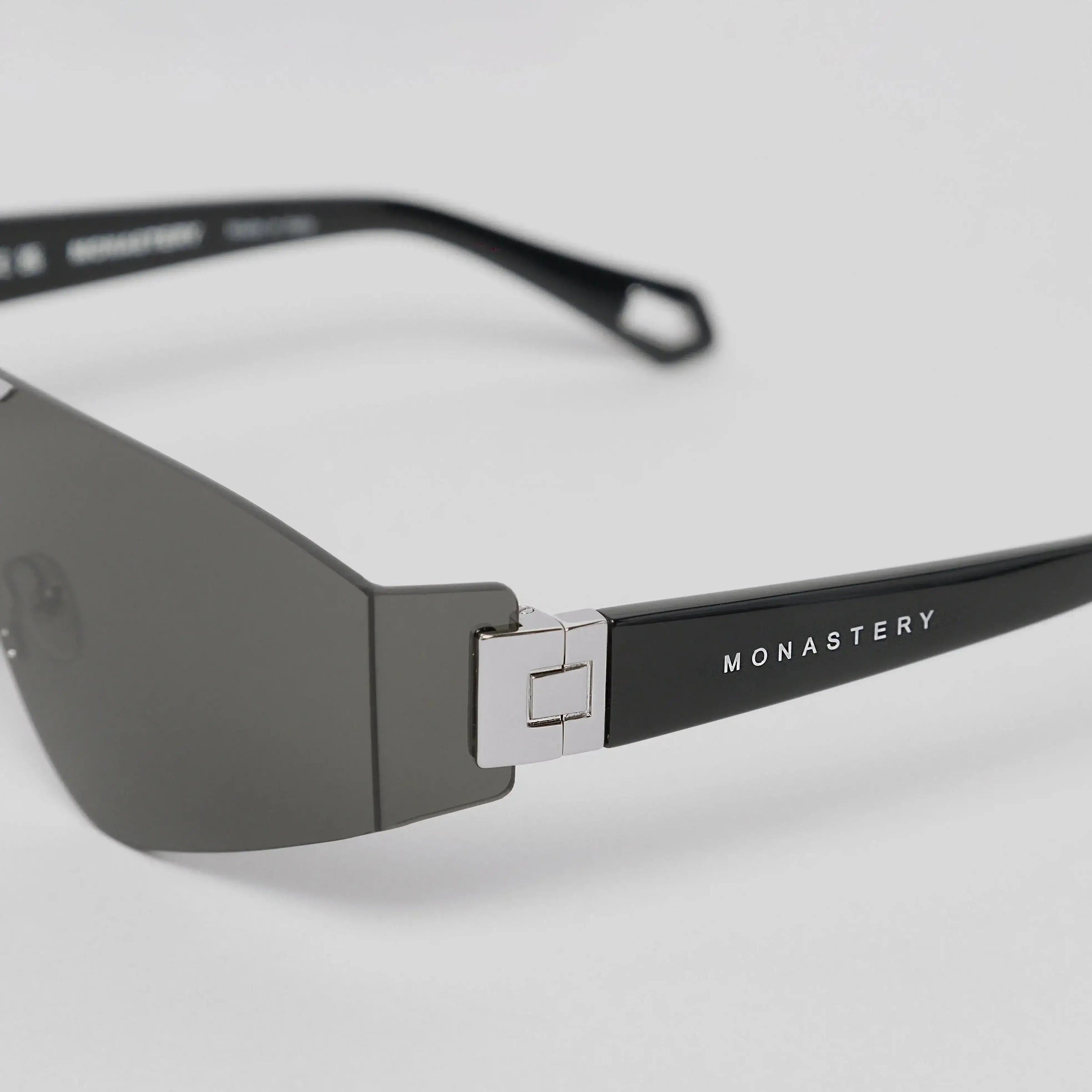 LAIN SUNGLASSES SHINY SILVER - Monastery