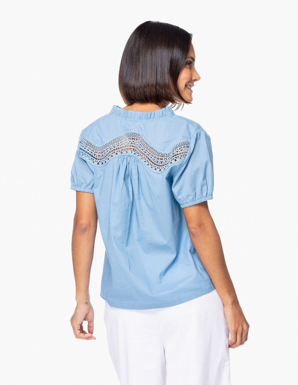 Blusa Essencia Mangas Cortas Liso Encaje para Damas