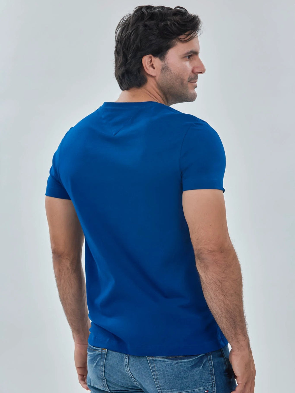 Camiseta Tommy Hilfiger Mangas Cortas Lisa Cuello V P/ Caballeros MW0MW10838 by Tommy Hilfiger