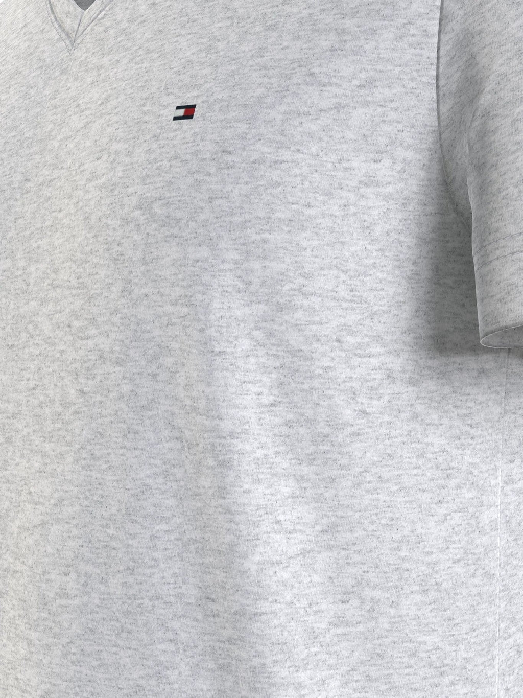 Camiseta Tommy Hilfiger Mangas Cortas Lisa Cuello V P/ Caballeros MW0MW10838 by Tommy Hilfiger