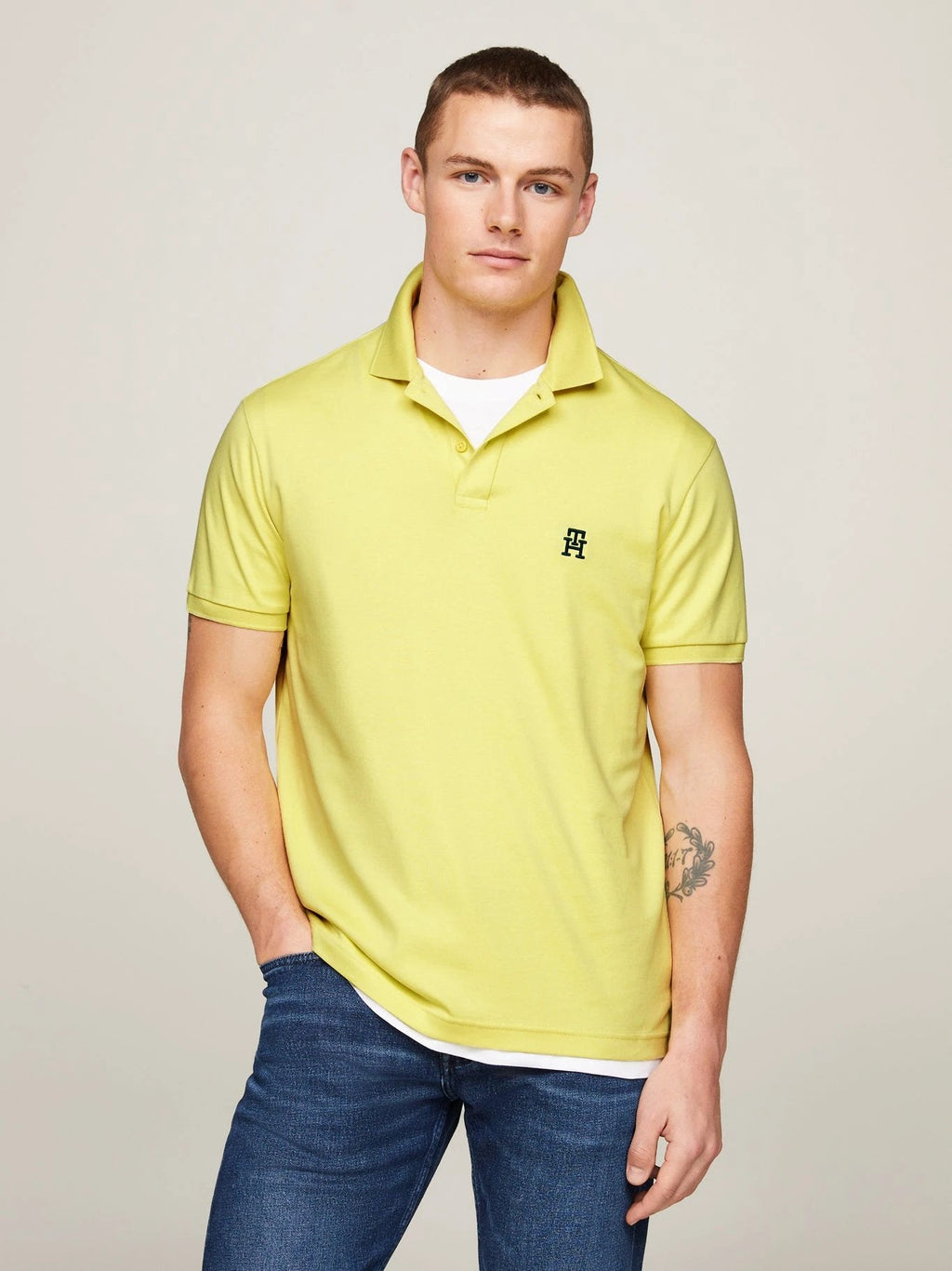 Poloshirt Tommy Hilfiger Mangas Cortas Liso P/ Caballeros MW0MW34783 by Tommy Hilfiger