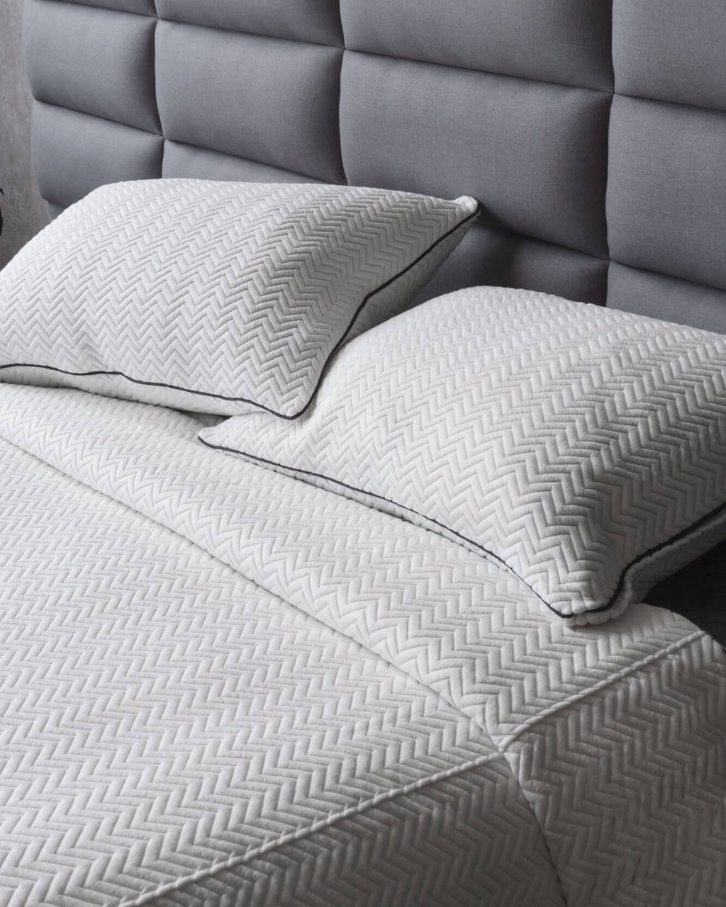 Elegant Santorini Crudo Zigzag duvet set with a modern grainy zigzag texture, adding sophistication to your bedroom.