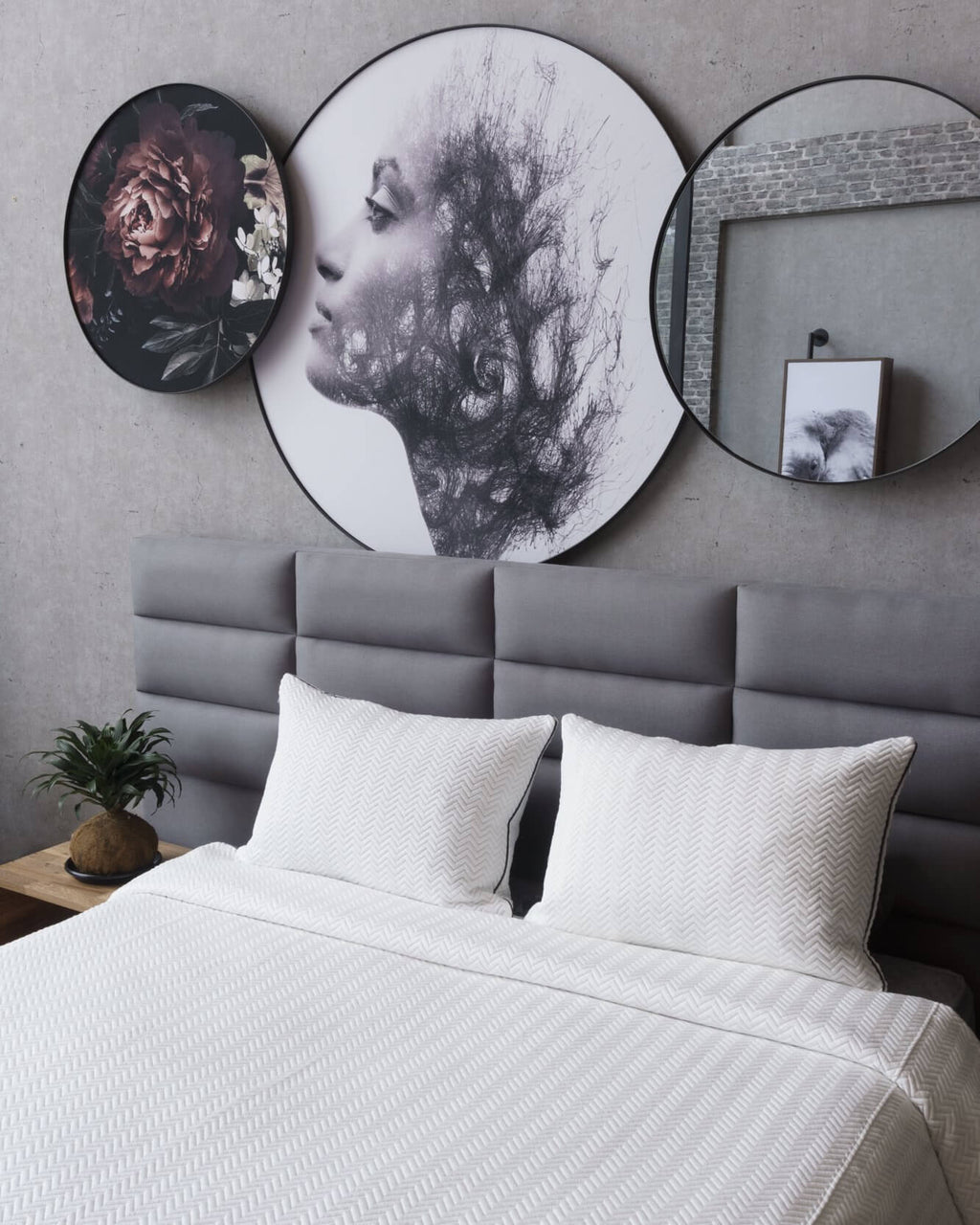 Elegant Santorini Crudo Zigzag duvet set with a modern grainy zigzag texture, adding sophistication to your bedroom.