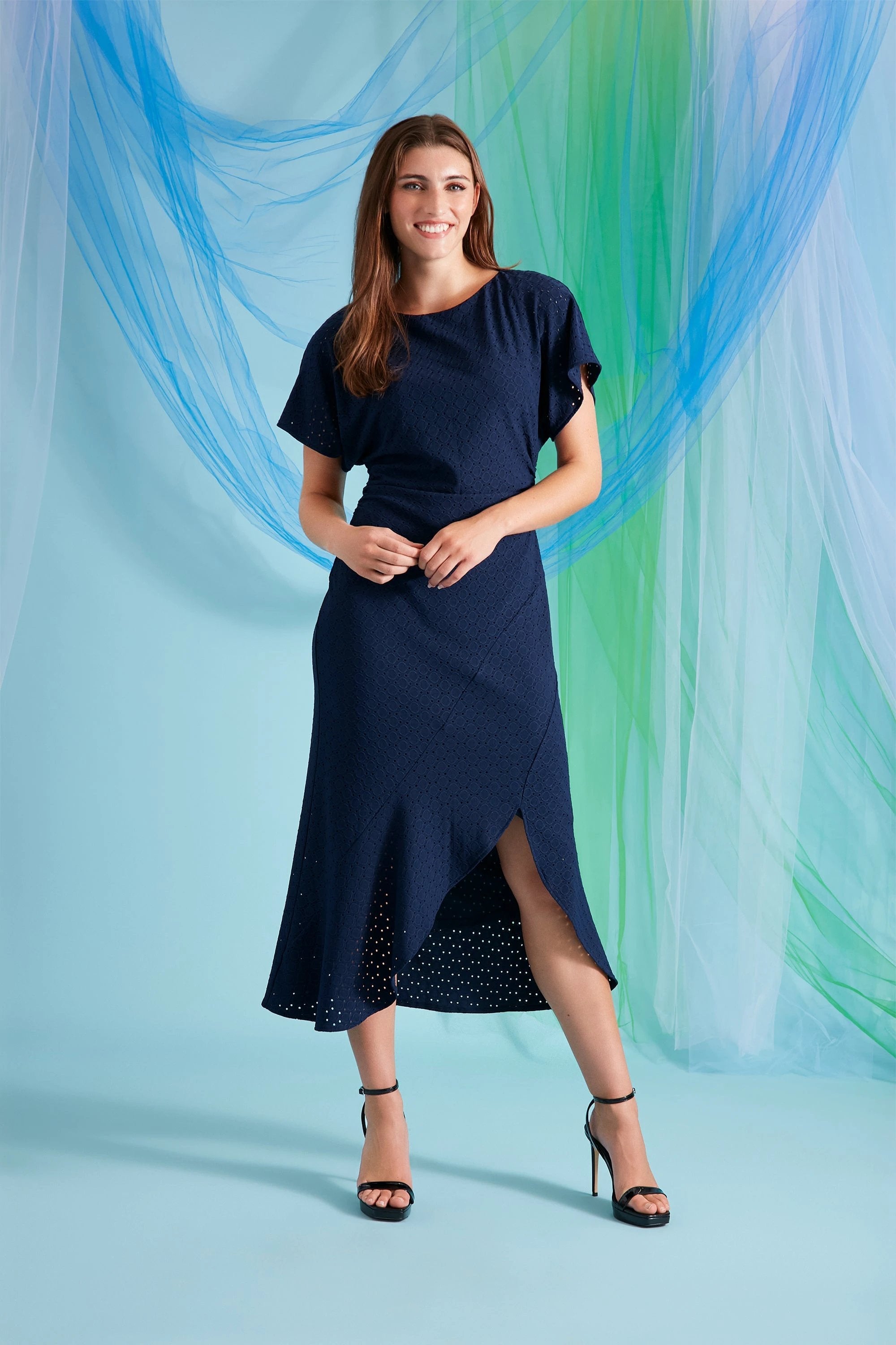 Vestido Maggy London Mangas Cortas Liso Para Damas by Maggy London