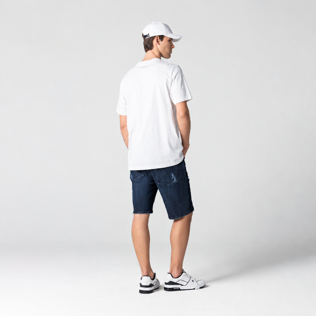TENEBRIS SHORT MEN BLUE