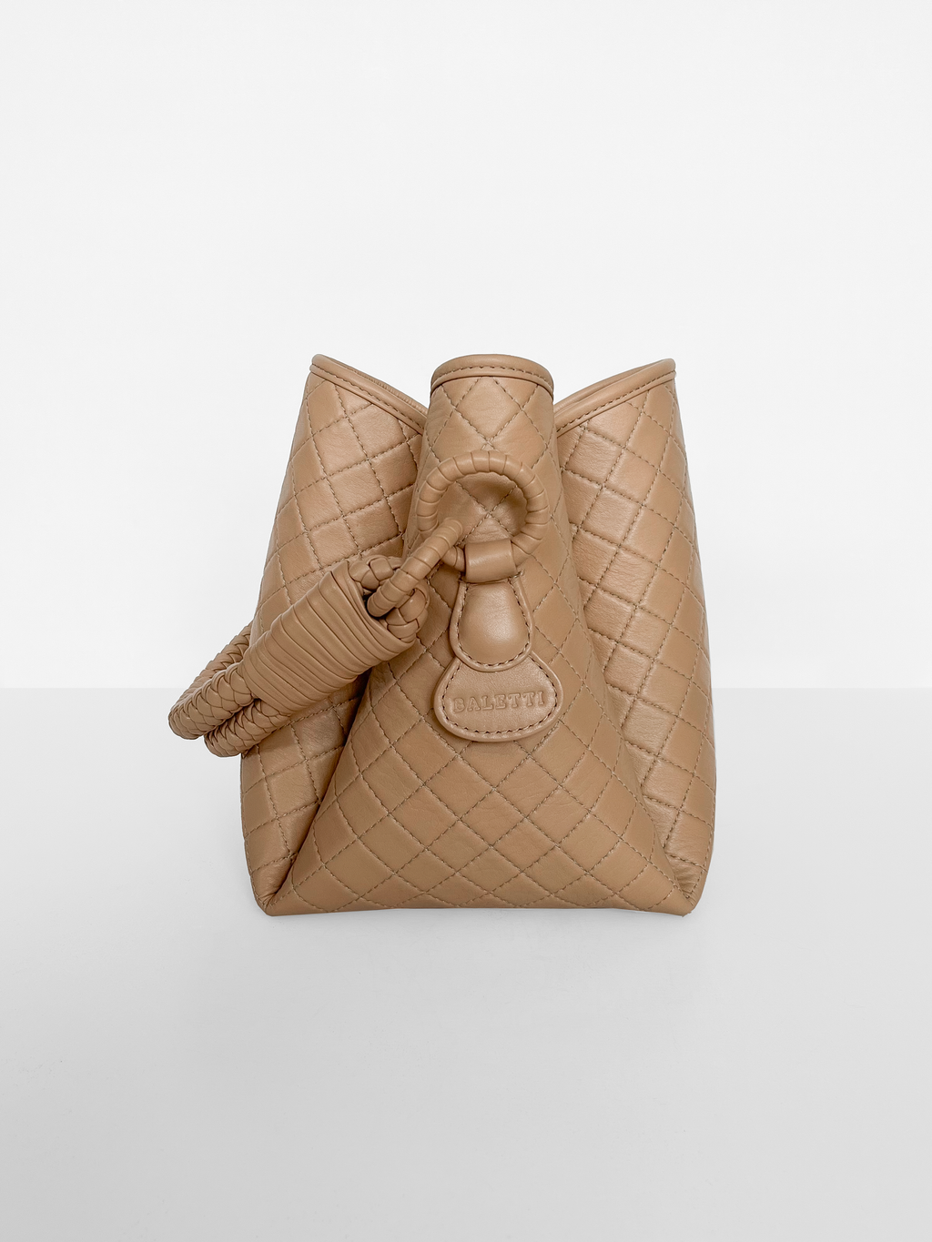 Tulip Bucket Bag, Cappuccino
