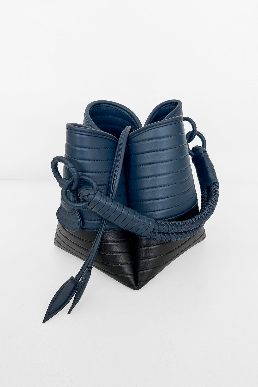 Tulip Oxford Bag, Black & Blue
