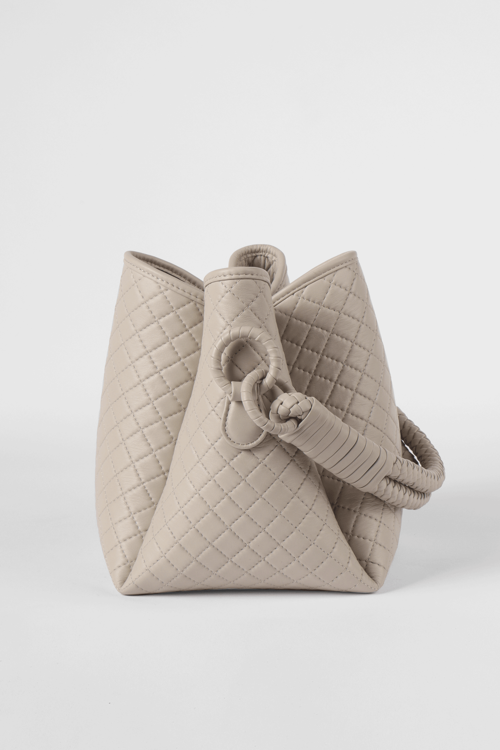 Tulip Bucket Bag, Off-white.