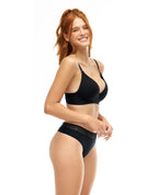 Brasier negro de realce medio con varillas y powernet para un ajuste natural y soporte óptimo.