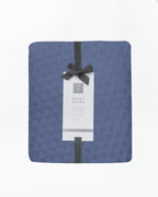 Elegant Toronto Petróleo duvet cover set with modern quilting and a soft, decorative finish, perfect for stylish bedrooms.