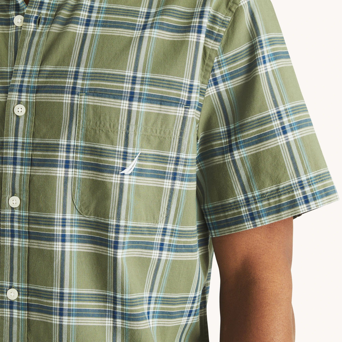 Camisa Nautica Mangas Cortas Cuadros Para Caballeros by Nautica