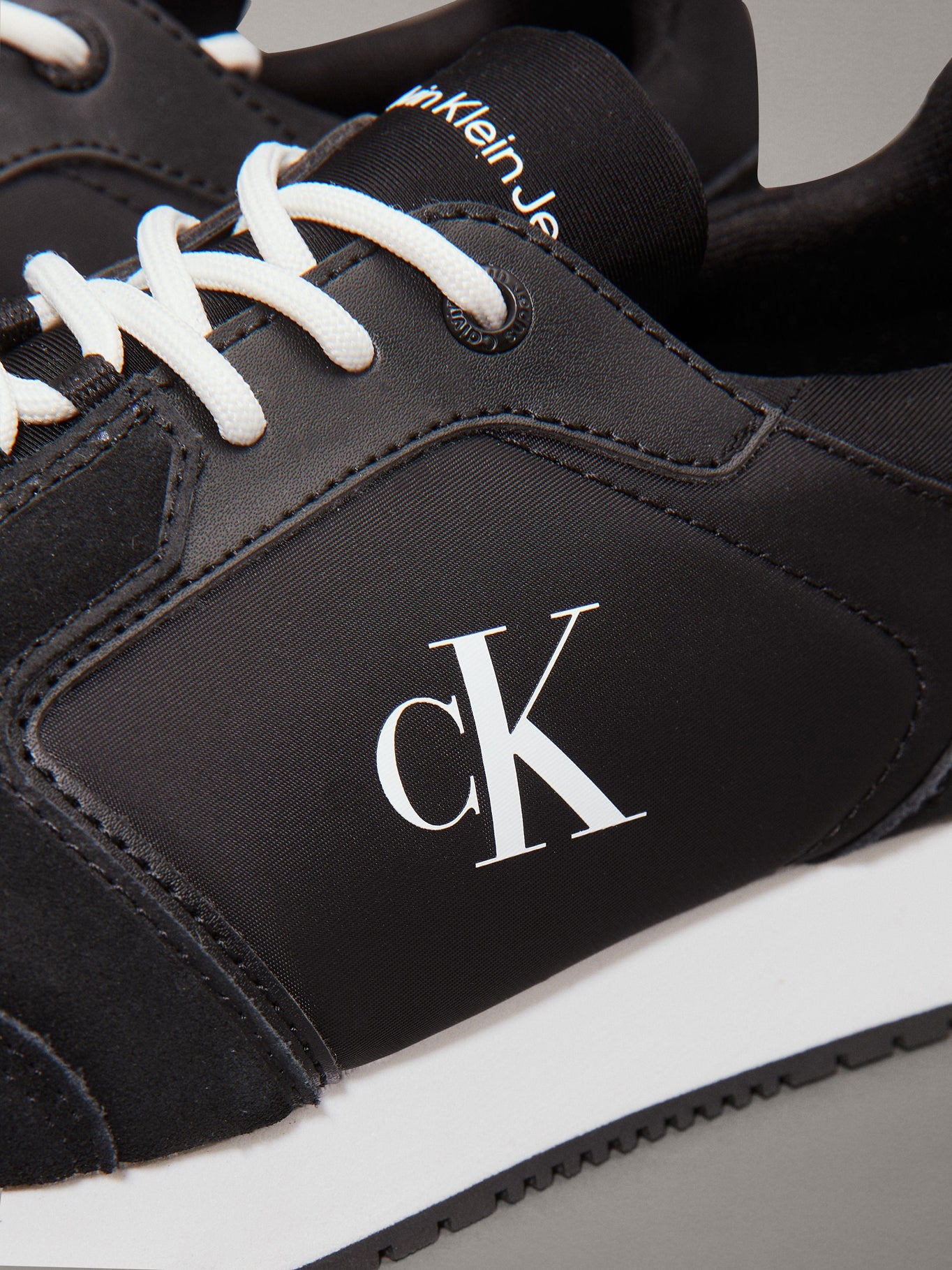 Tenis Calvin Klein Para Caballeros by Calvin Klein