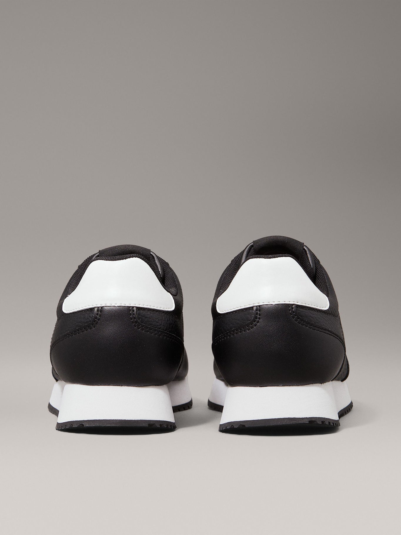 Tenis Calvin Klein Para Caballeros by Calvin Klein