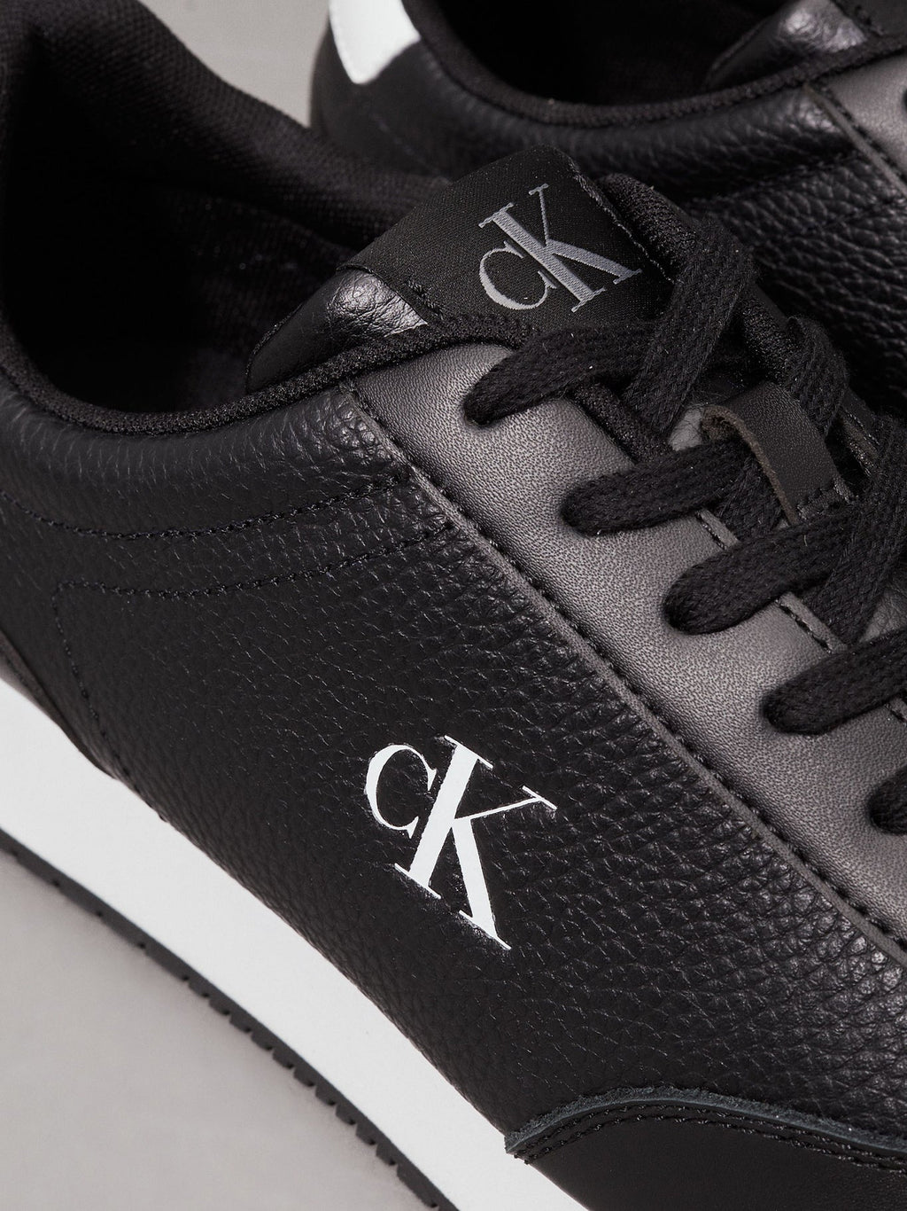 Tenis Calvin Klein Para Caballeros by Calvin Klein