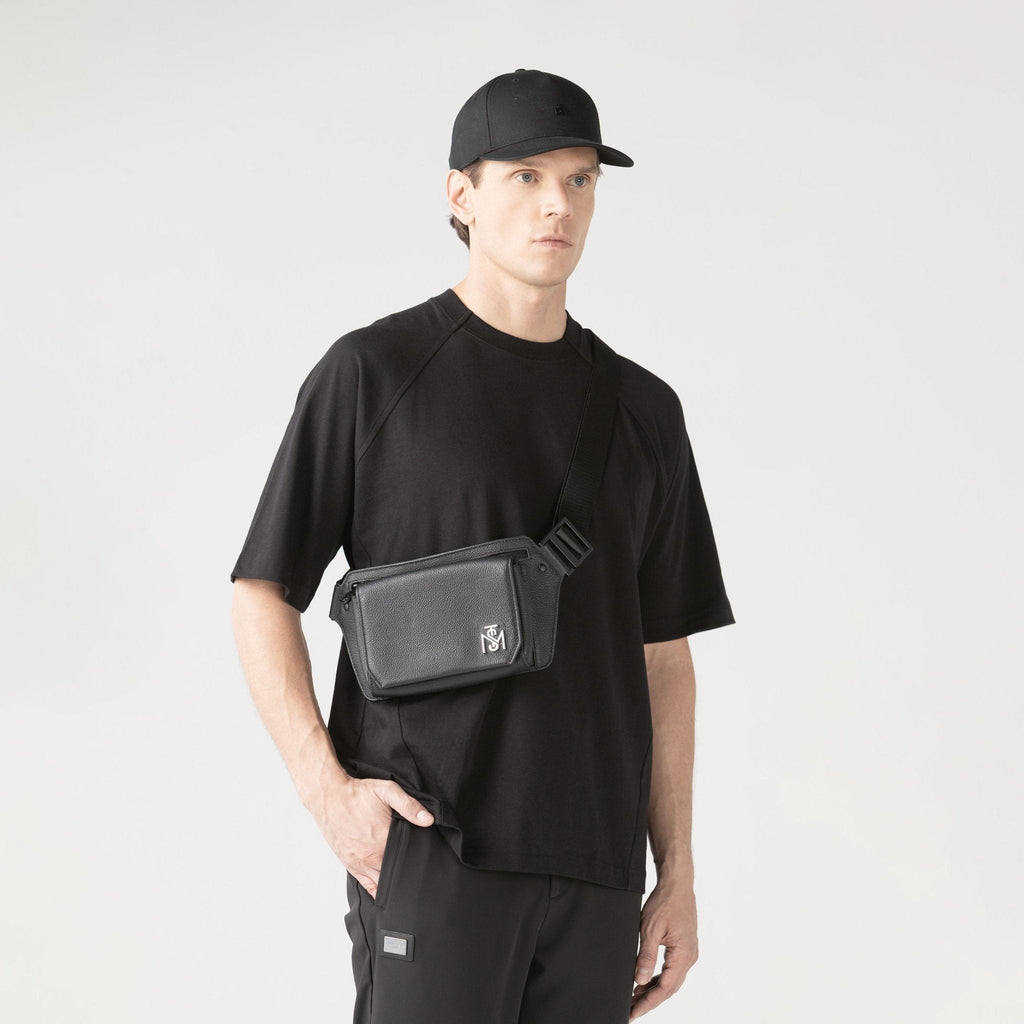 ADVENT FANNY PACK UNISEX BLACK - Monastery | Tienda Oficial Colombia