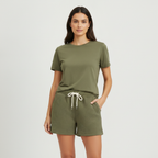 Pantalón Corto Posh para Damas con modelo (AI)