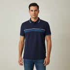 Poloshirt 1492 para Caballeros con Rayas y Mangas Cortas con modelo (AI)
