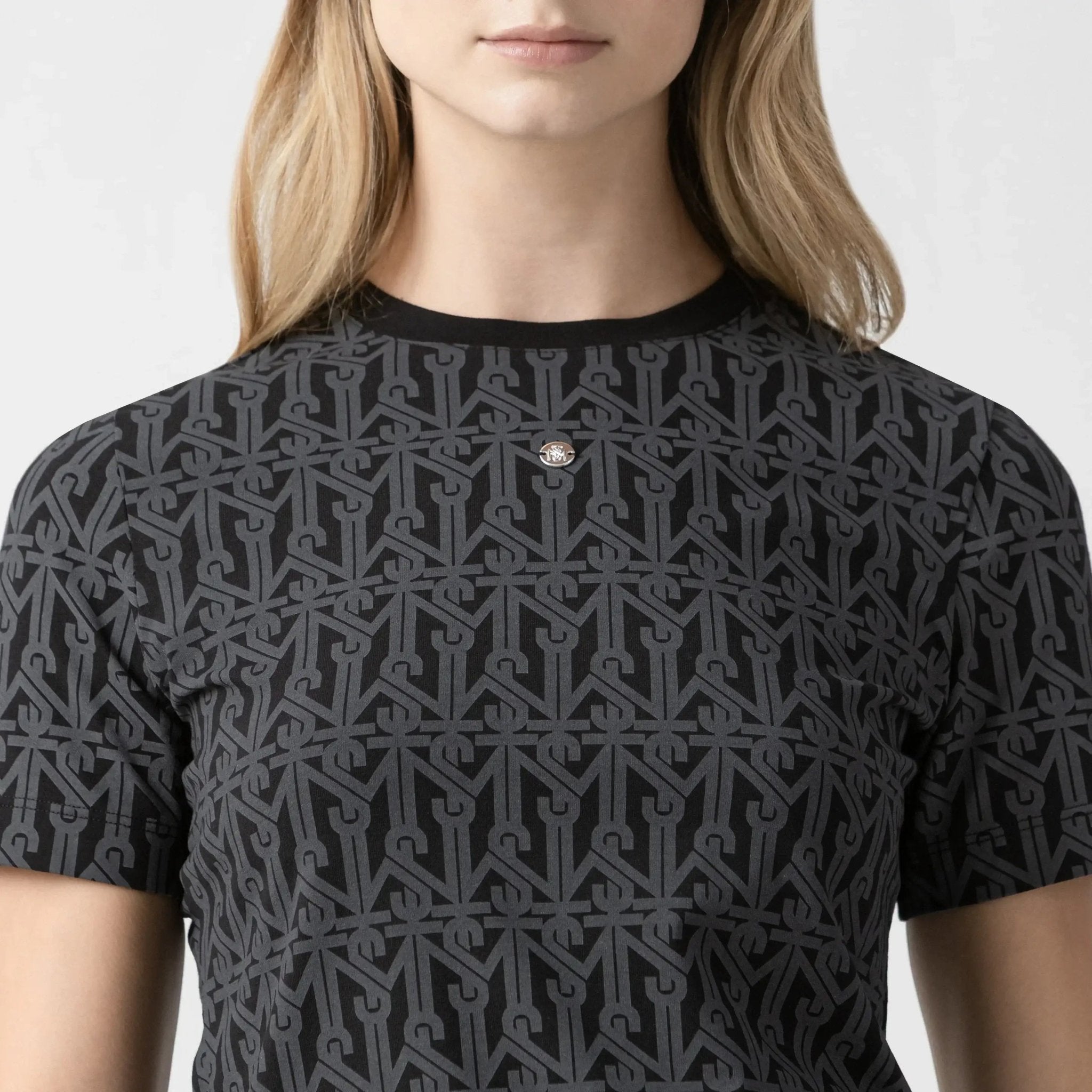 AMARISSA T - SHIRT WOMEN BLACK - Monastery | Tienda Oficial Colombia