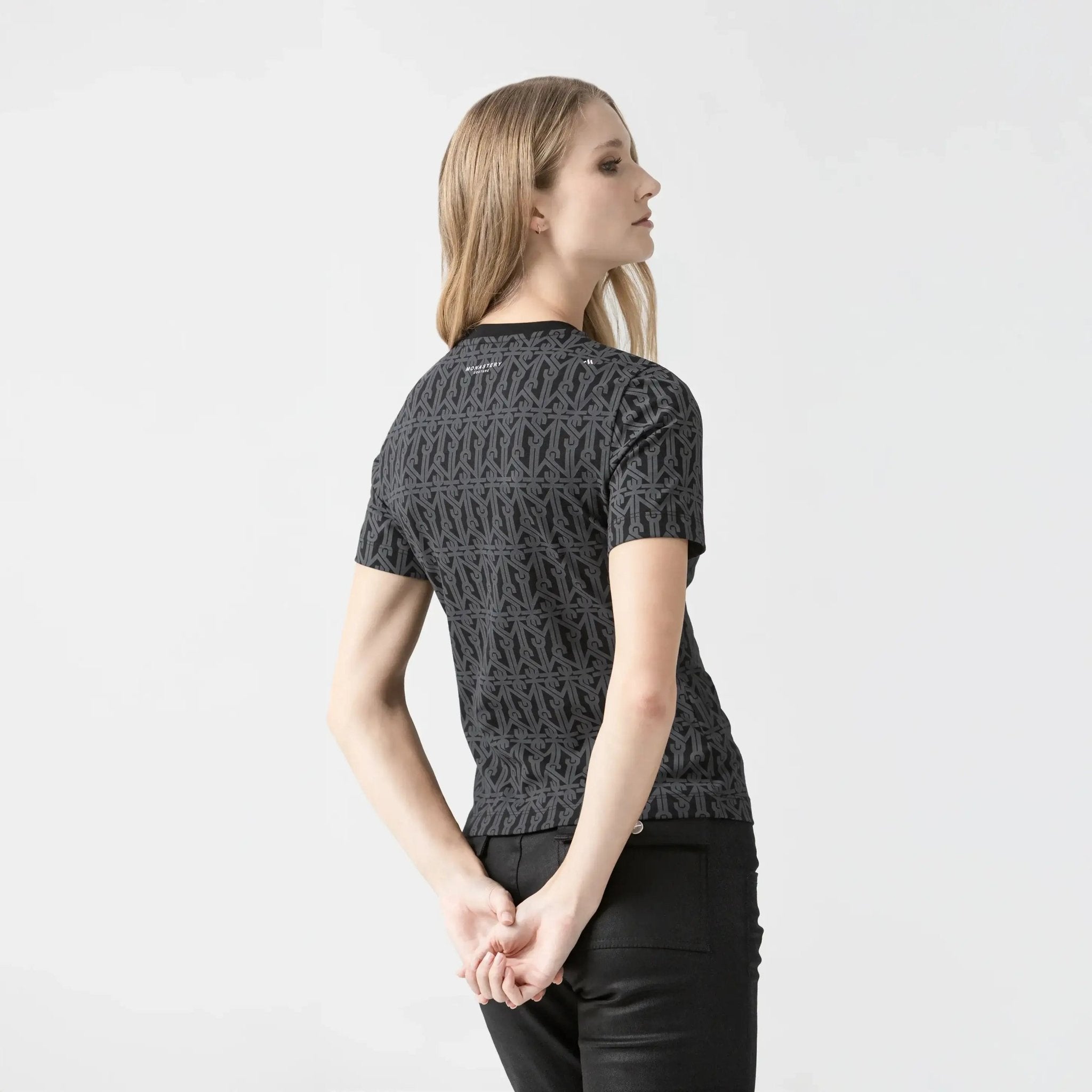 AMARISSA T - SHIRT WOMEN BLACK - Monastery | Tienda Oficial Colombia