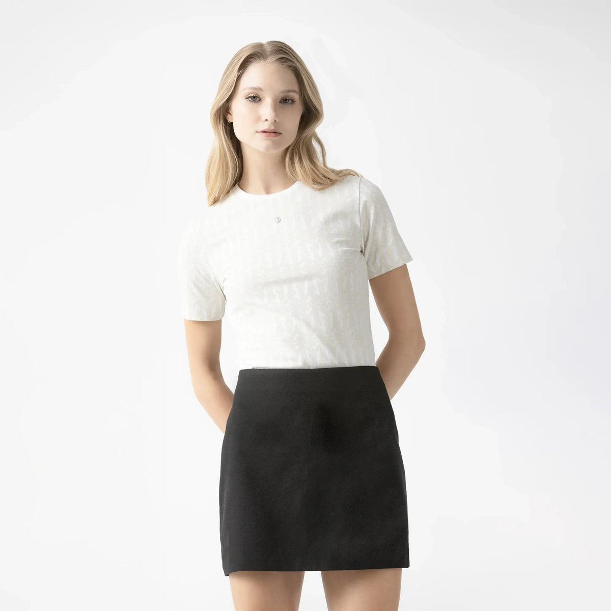 AMARISSA T - SHIRT WOMEN WHITE - Monastery | Tienda Oficial Colombia