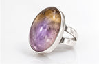 Anillo de plata con gema de bolivianita ovalada