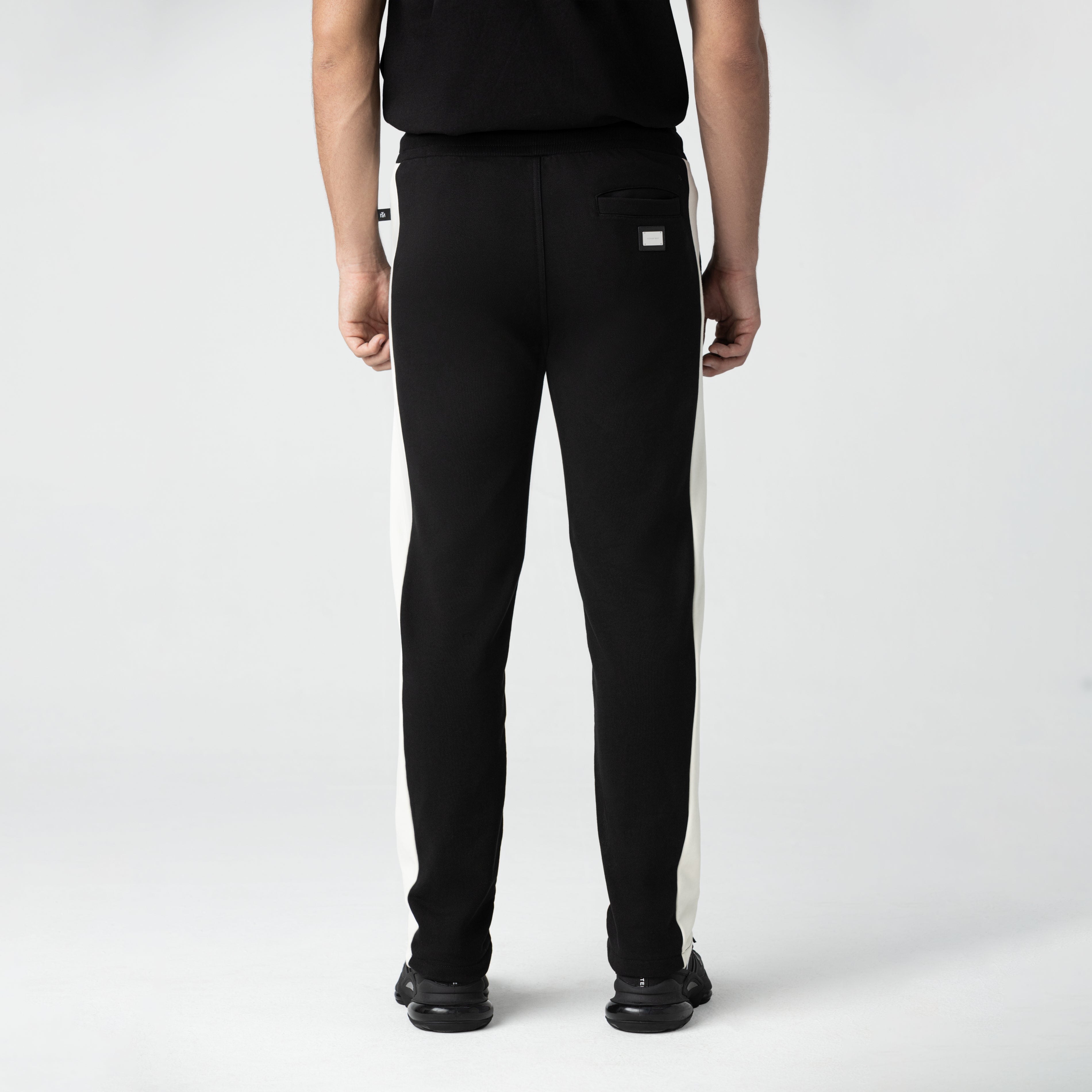 ARCANUM JOGGER MEN BLACK - Monastery | Tienda Oficial Colombia