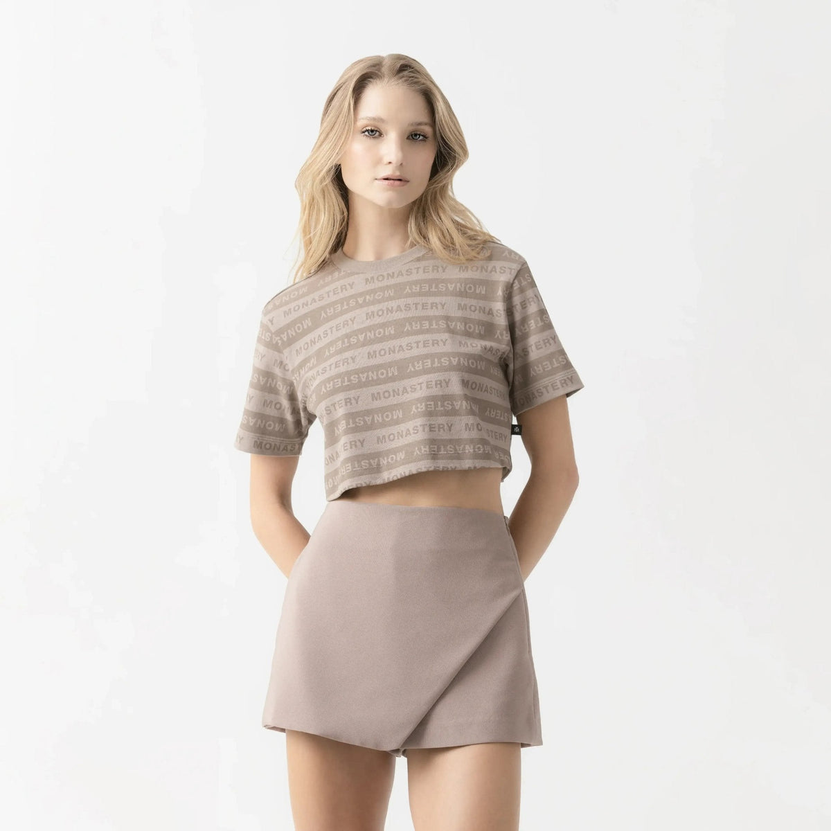 ASH CROP TOP WOMEN TAUPE GRAY - Monastery | Tienda Oficial Colombia