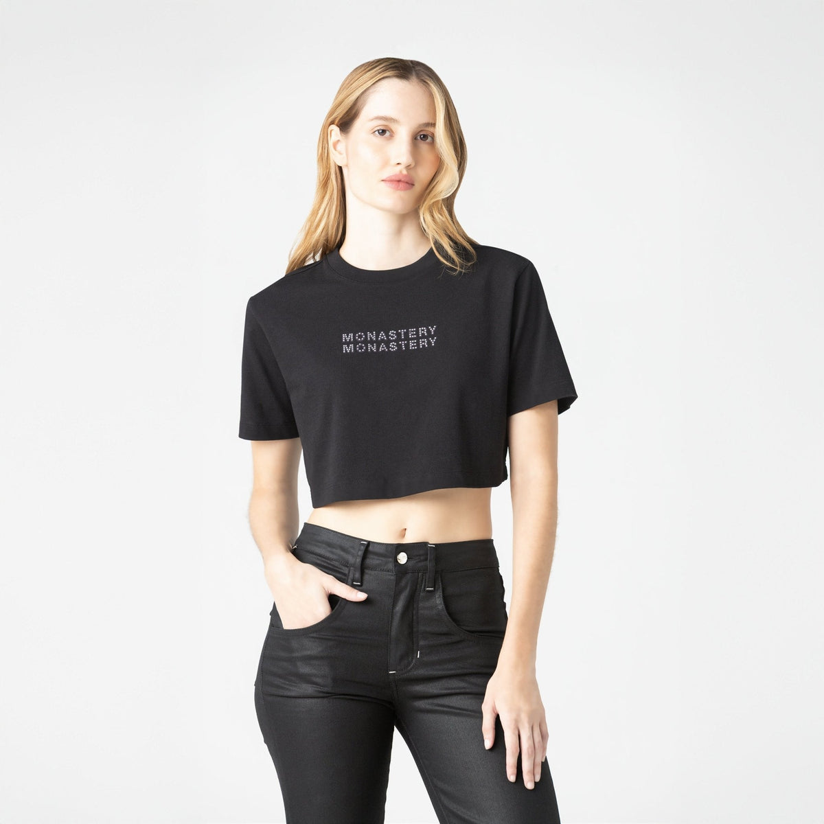 BAOSHE CROP TOP WOMEN BLACK - Monastery | Tienda Oficial Colombia