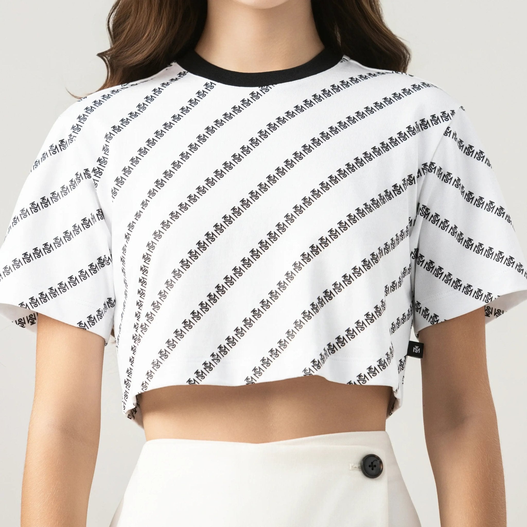 BRITANIA CROP TOP WOMEN WHITE - Monastery | Tienda Oficial Colombia