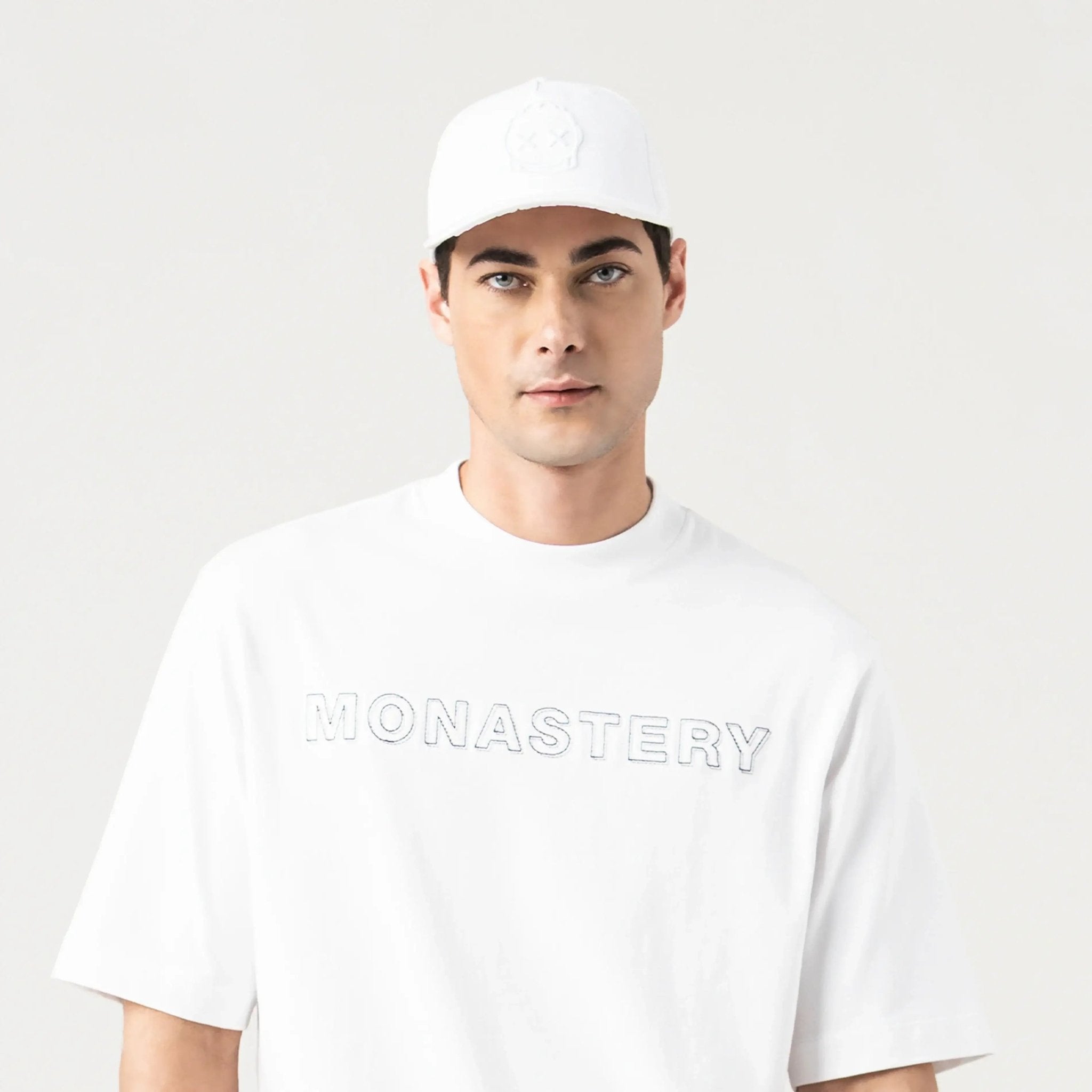 CAPONE T - SHIRT OVERSIZED MEN WHITE - Monastery | Tienda Oficial Colombia