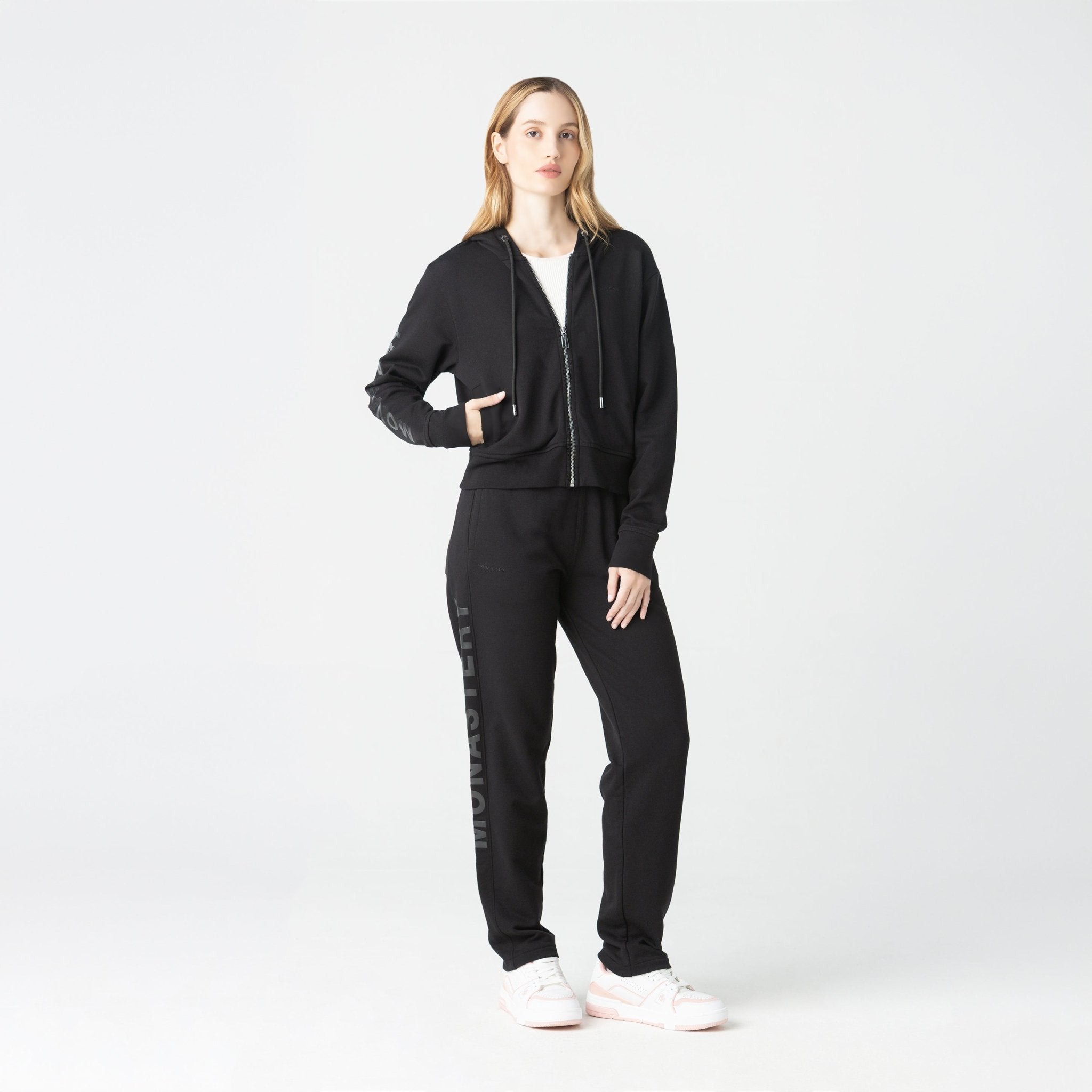 CHAGAT JOGGER WOMEN BLACK - Monastery | Tienda Oficial Colombia