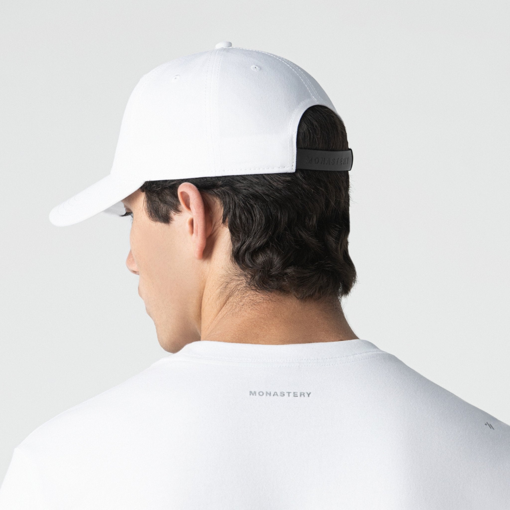 CLARUS CAP UNISEX WHITE U - Monastery | Tienda Oficial Colombia