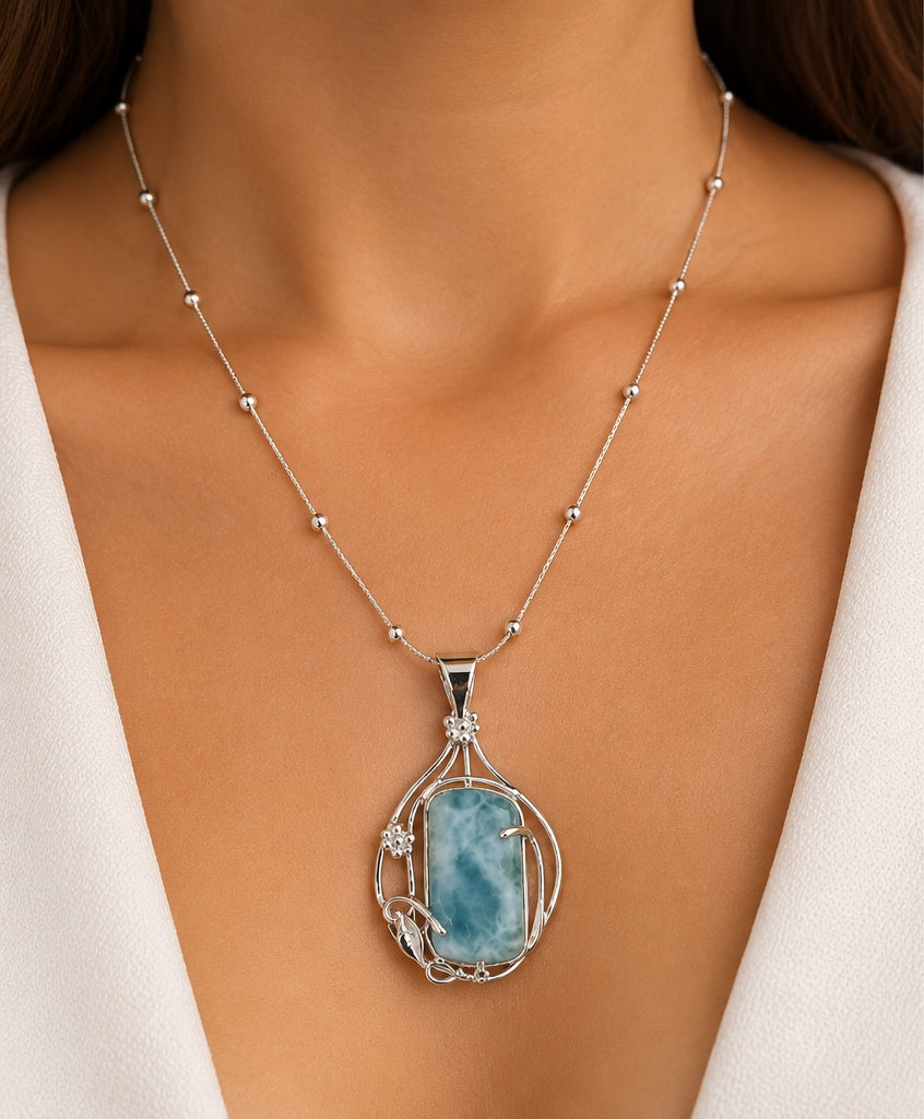 Collar de plata con larimar